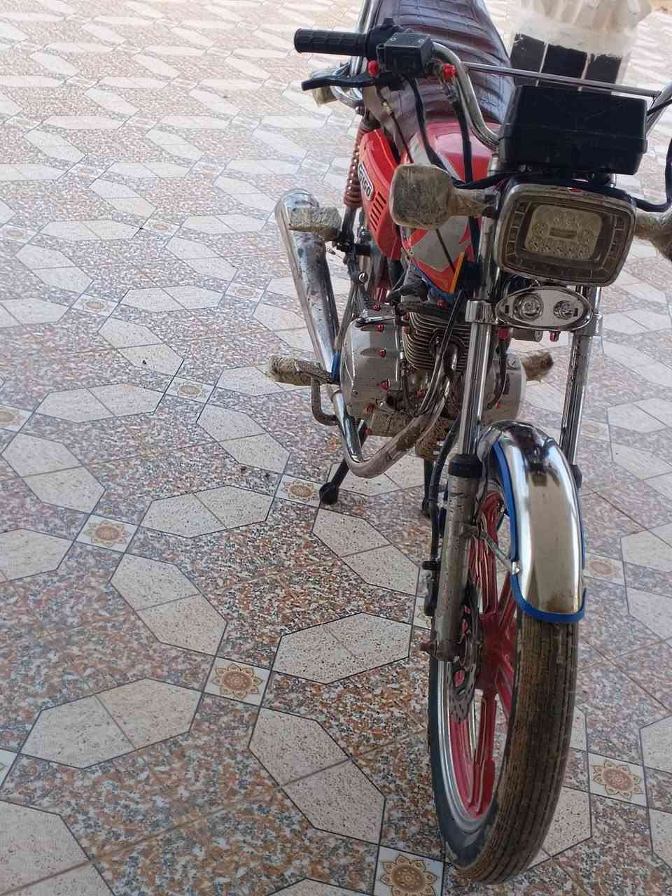 ،
*********** موتور 20 والسعر خاص
