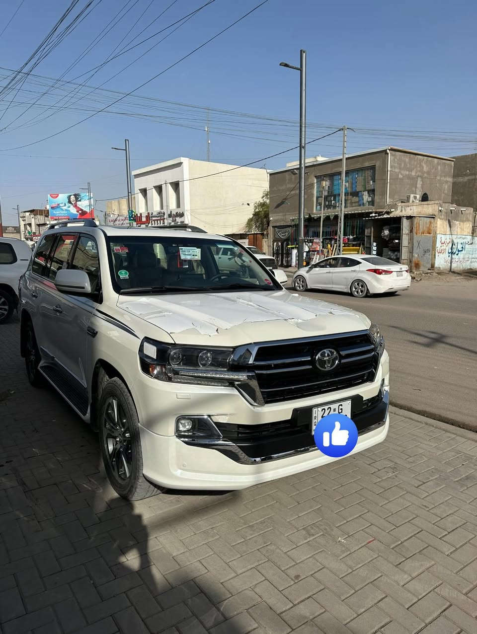 سلام عليكم
للبيع لاندكروز GXRكراند تورنك ساس اصلي 2020  v8. 
سياره جديده جدآ جدآ جدآ اخت الزيرو 
كشن جلد اصلي

كشنات كهرباء
ثلاث شاشات و صماعات اصليه 
ويلكب حجم 20 اصلي و تخم تاير جديد 
السياره مكفوله من الدعاميه للدعاميه حته اللحايه اصلي 
عينه ليزريه 
خمس بصمات فول 
عنوان السياره بصره رقمه اربيل 
هاتف ***********
