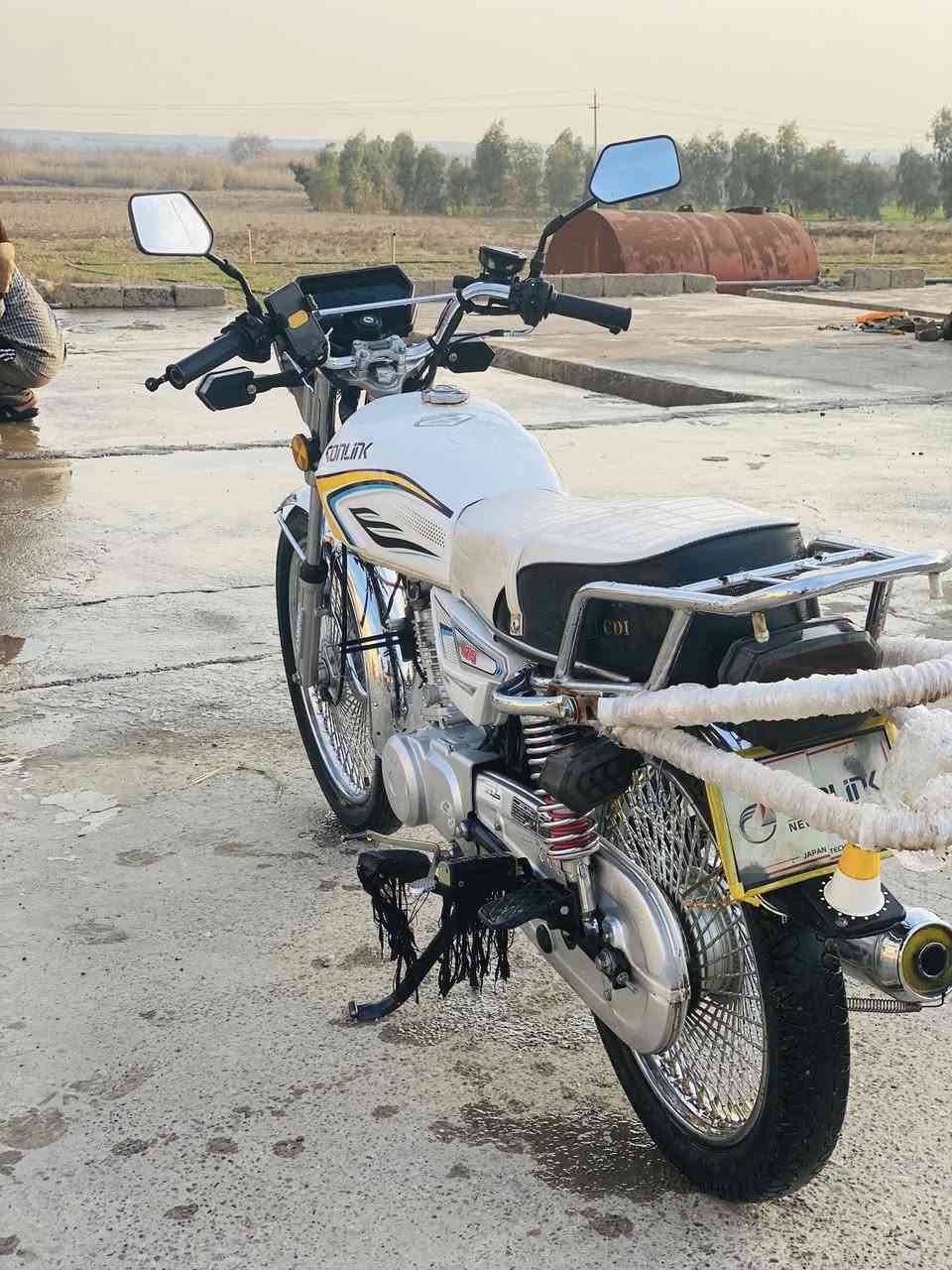 السلام عليكم
سولنك موديل2025 
5كير بدون سلف
محرك مامفتوح
تايرات شركه باتري جديد
شاشه إلكتروني سويج بلادي كنترول
السعر:650وبيً مجال للشراي
للاستفسار/***********
