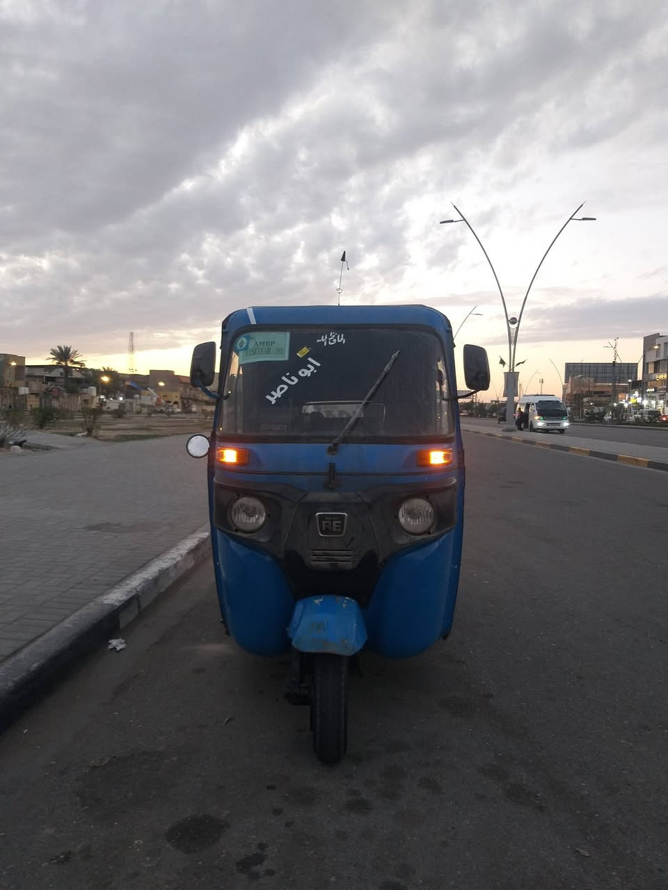 سلام عليكم تكتك للبيع باجات رقم وسنويه موديل 22 شهر7 مكينه مفتوحه مبدل بس زنجيل تكتك جاهزه للشغل تكتك نضيفه بدي كفاله سعر 8100بيه مجال لشرايه العنوان بصره قبله ***********🍃
