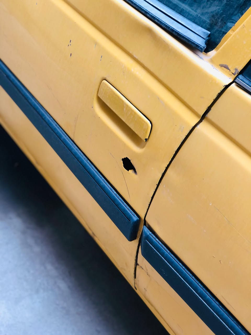 السلام عليكم بيجو بارص 2015 حداديه جديده تخم تاير جديد محرك كير  السياره بيها ضربه بجم بس مو قويه مبدل بنيد وجاملغات وهسا بيها طخه بلدعاميه مثل مموضح بلصور تبريد عوزه راديتر وغاز منضومه جديده بلكات واير بلك نوزل كله جدد قايش جديد باتري جديد  عوزها ترتيب السياره مكاني بغداد الكراداه السعر35وبيها مجال وترهم مراوس بي ام اوبل


**إذا كنت صاحب هذا الإعلان وتريد حذفه لأي سبب، رجاءا أرسل رسالة إلى الدعم الفني**