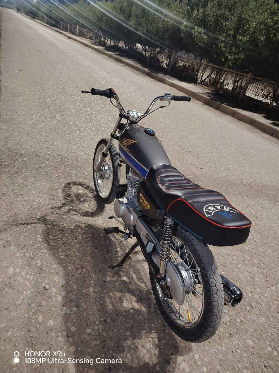 سلام عليكم ايرانيات للبيع ثنين محرك نامه الحمره صاله شهرين معمره مكفوله كفاله المحرك ما فيلسه تعميره 2025 
والرصاصيه شلامجه 2025 ثالث تبديله دهن مكفوله من كلشي السعر
الحمره 650 
الرصاصيه 750قفل الشراي يجي خاص 
رقمي***********مكاني ميسان قضاء قلعت صالح
