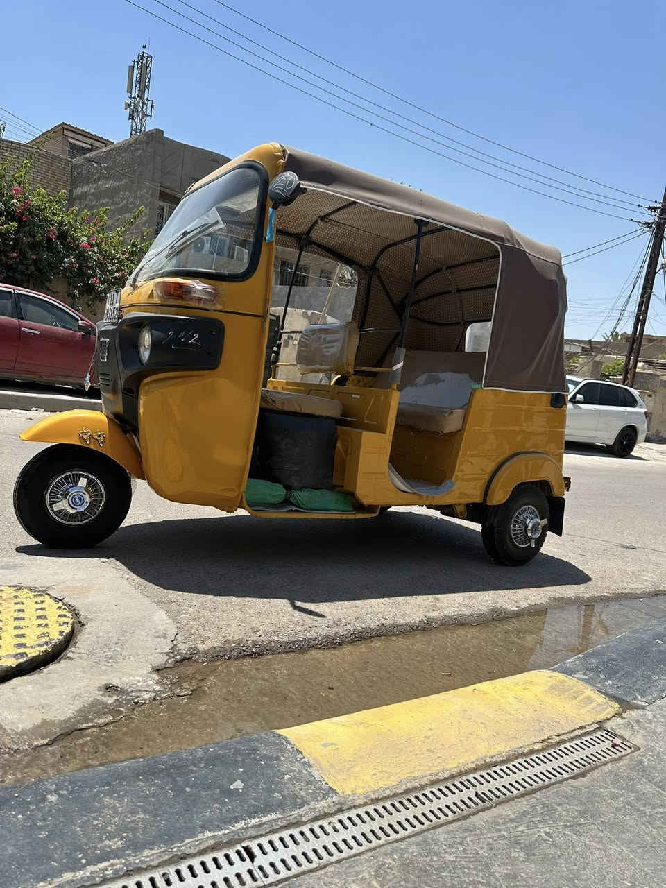 السلام عليكم تكتك للبيع مديل 20 مرقم نكليزي هزه جديده ثاني يوم تحويل التكتك جاهزه للأخير مكينه كير تراي زيرو اي نقص مابيها كلش حلوه ونضيفه التكتك صبغ عام بدون اي ضرر تخم تاير تخم كبات سفريات دوشمه مسجل لاتات زنون جاهزه السعر 6 و ٨٠٠ وبيها مجال الشراي يتصل ويدلل مكاني بغداد البياع شرطه الخامسه ***********
