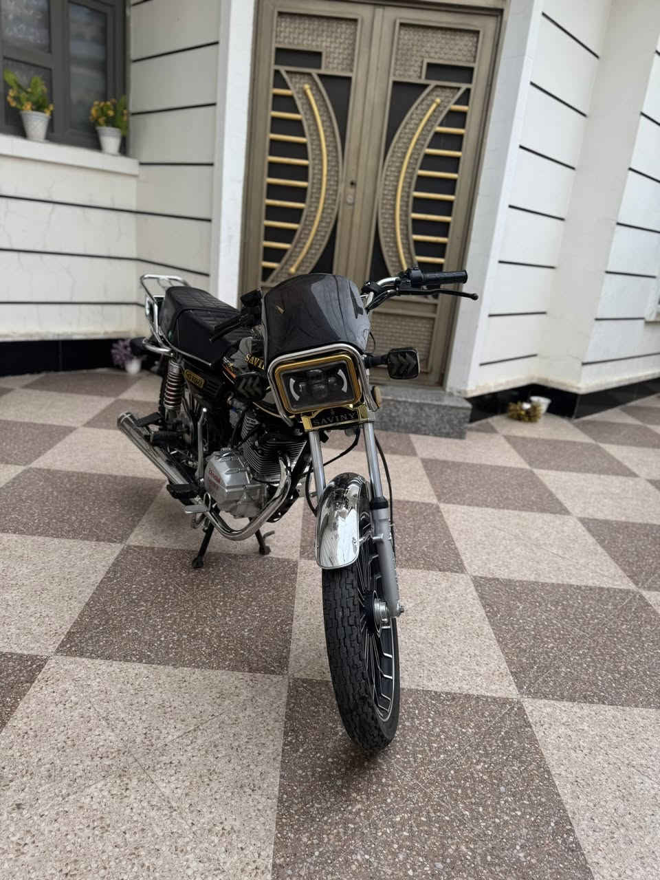 السلام عليكم سيفان 2024 محرك 150cc نضافه كدام عينك تجي تفحص وين متريد واني خادم محرك ماممدود عليه سبانه كله افوله محسن الموطور مداري اكثر من روحي سعره جوه سوك 675 وبي مجال مكاني رمادي تأميم شارع نخيل♥️***********
