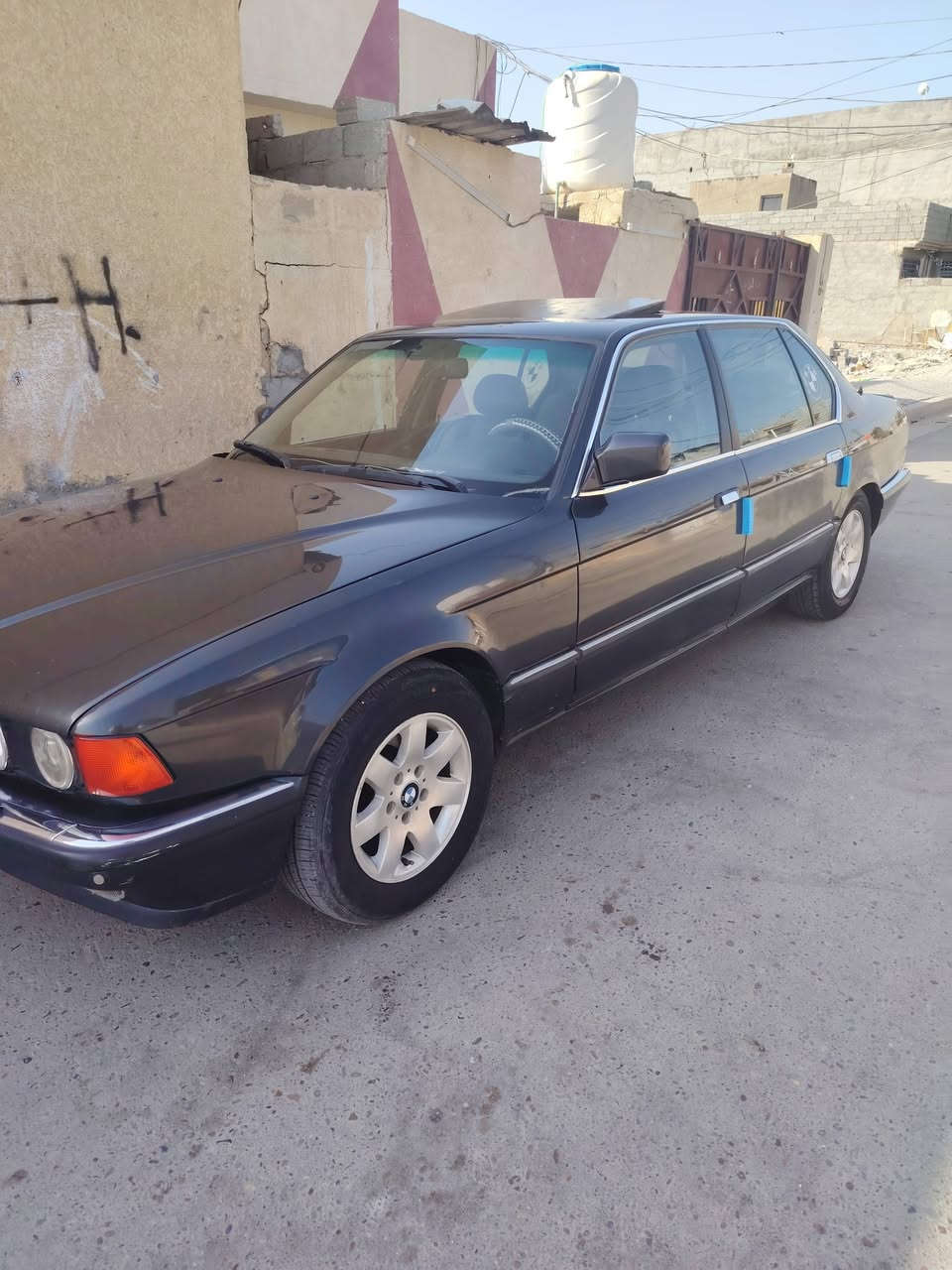 من رخصت مدير لكروب سلام عليكم بيم لبيع موديل ١٩ حجم ٧٣٥ سيارة بلاديه رقم صلاح الدين مشروع وطني مكان سياره بغداد كير ومحرك كفاله سعر ٥٥ وبيه مجال تصال رقم *********** و***********
