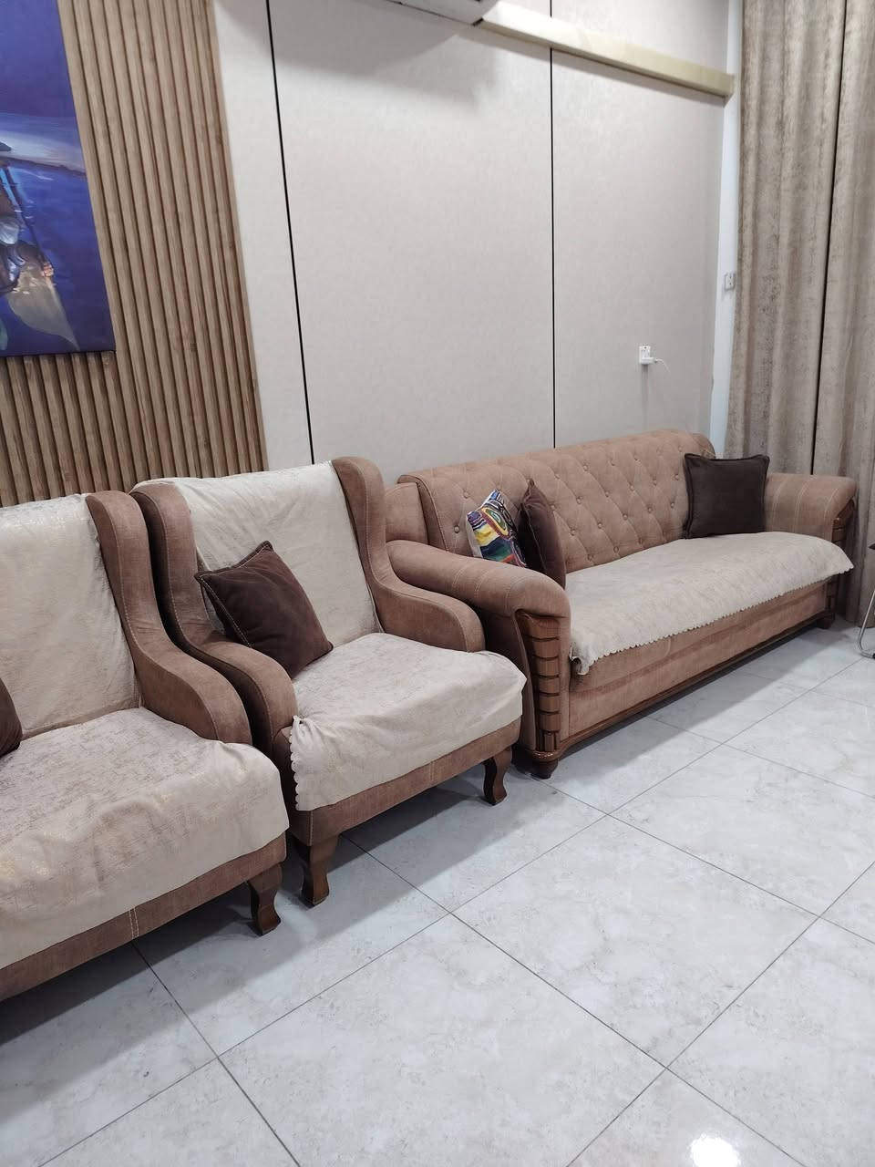 السلام عليكم تخم للبيع ب٣٥٠ الف وبي مجال المكان الامين حي المعلمين قرب جامع مالك بن انس


**إذا كنت صاحب هذا الإعلان وتريد حذفه لأي سبب، رجاءا أرسل رسالة إلى الدعم الفني**