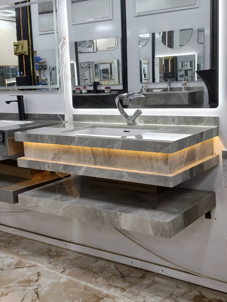 معرض الدار للصحيات الشرقاط سوق الجديد قرب مطعم قصه ***********////*********** اتصال او  وات ساب
