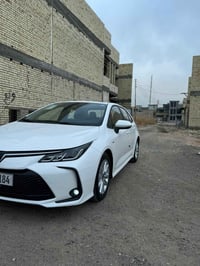 كورلا هايبرد 2025 (HEV) ماشيه ٤ الف  مكفوله كفاله عامه فول موصفات ماعد...