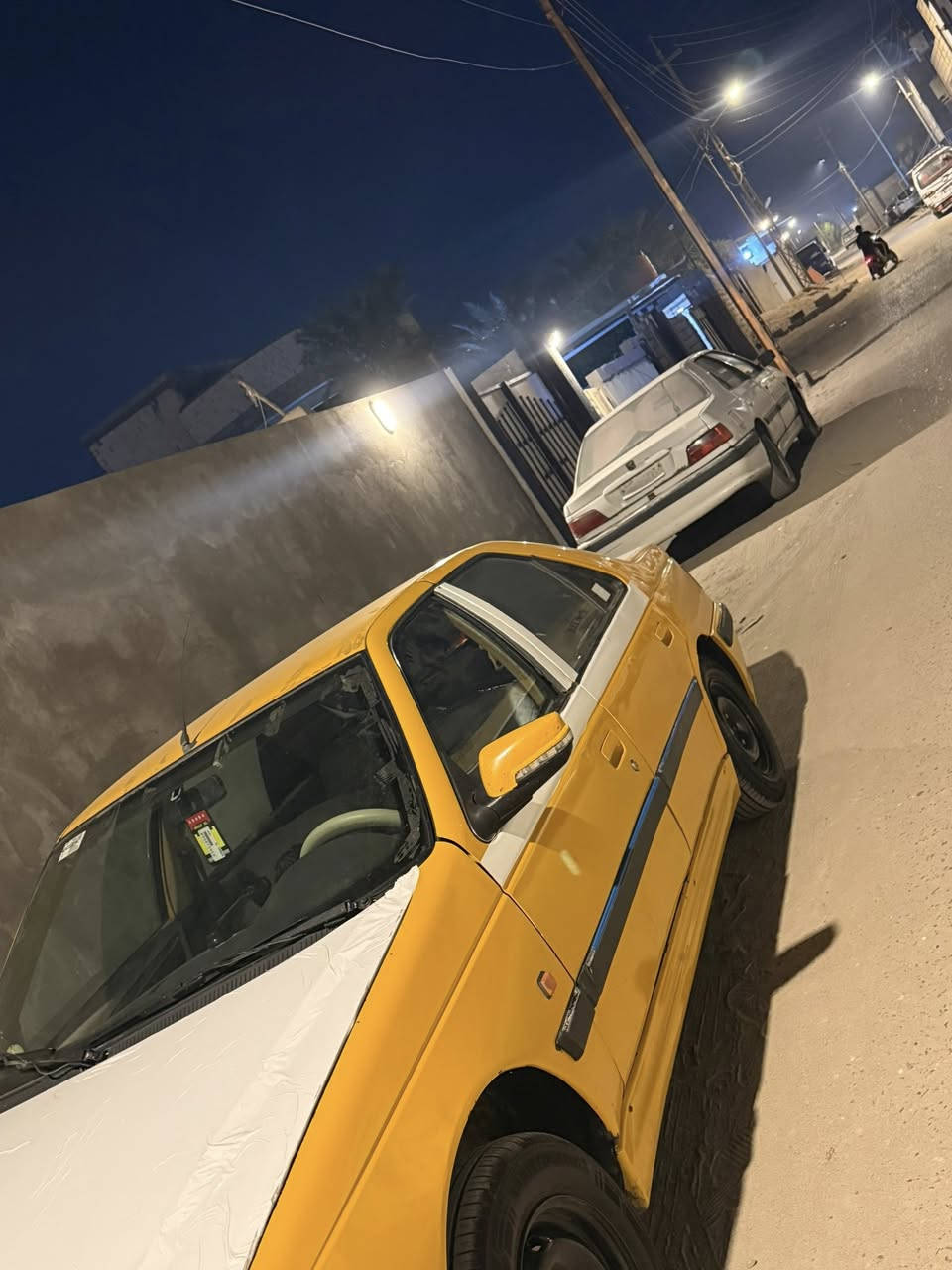 بيجو بارص للبيع مديل 2018 سياره حلوه جديده حداده جديده كير مكينه كفاله غرفه جديده رقم بصره تحويل ثاني يوم سياره تخم تاير منضومه زنون كله جديد شاشه مكانها البصره السعر 50 وبيها مجال 
***********
