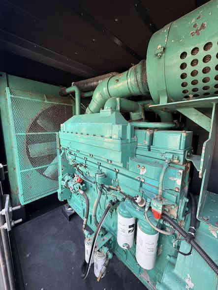 ***********
سلام عليكم مولده كمنز ٦ وربع أمريكي  ٦٥٠ كيفي شرط الحمل ستندر  إنجكتر دهن 

للاستفسار: 

 ***********
