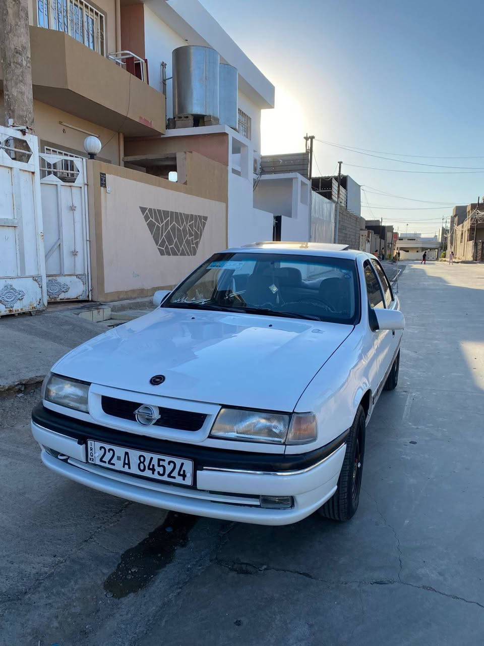 سلام عليكم ورحمة الله وبركاته 
اوبل فكترا للبيع حجم ١٨ دوش موديل ١٩٩٢
السيارة نضيفه ما مصبوغ عام فقط هلالات  بيه
رقم وسنوية وهزة جديد لحد ٢٠٣١
بطاقة بانزين بيها 
سلايت سيارة 
كهربائيات وبطارية وصدر وكير كلها بشرط
سعر سيارة ٤٤ وبيه مجال جماعه  جوة ٤٠ لاتخابر واتعلق
مابيه ضربة 
رقم اربيل دولي
شراي اتصل ***********
