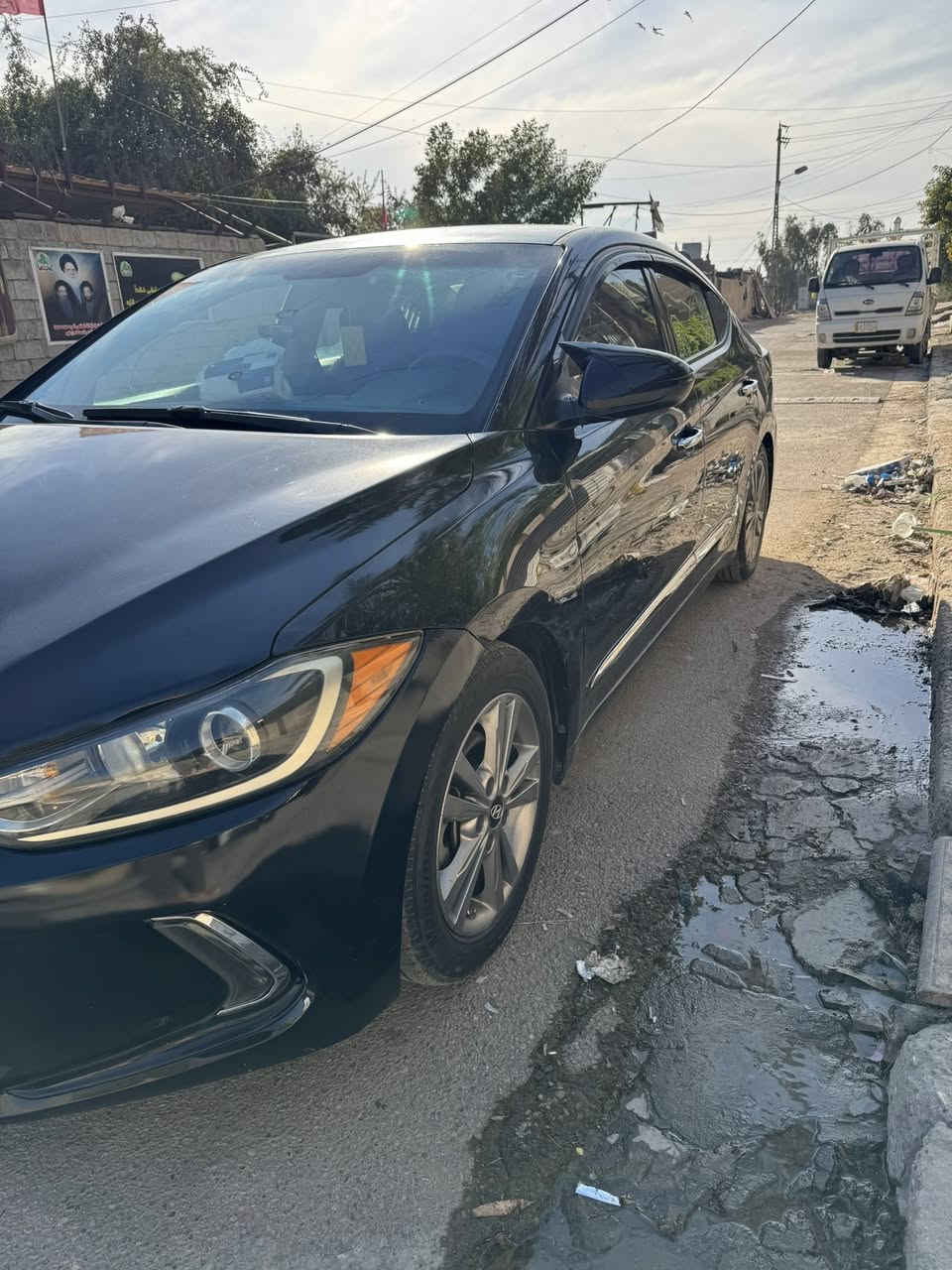 سلام عليكم #
النترا موديل 17 وارد امريكي رقم اربيل باسمي تحويل او وكاله حادثهه بنيد ودعاميه مواصفاتهه تدفئه كشنات تبريد منضومه جديده وباقي سياره معروفه تخم تاير جديد بصمه السياره رادار بل مري حلوه سياره بلعافيه ع ياخذهه 118$ وبيهه مجال رقم تلفون *********** مكان السياره بغداد
