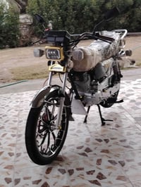 للبيع دراجة سيفان 2025 مكفوله كفاله عامه للاستفسار 07818157663