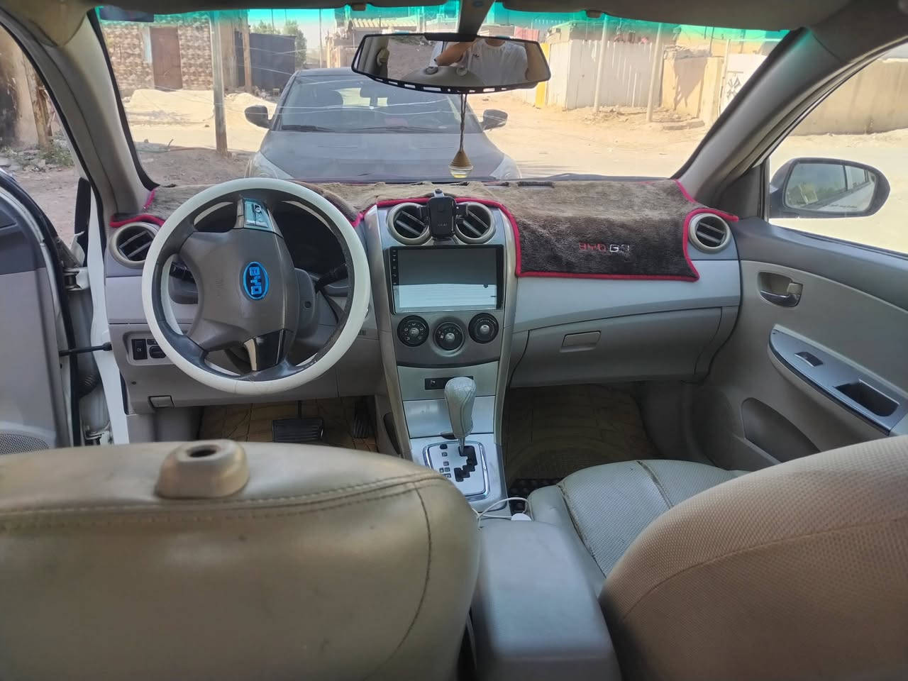 السلام عليكم بي وايدي موديل 13 محرك كورله 1800 نحله الحديث سياره بلاديه عده مصلحه هلالات وبيه ضربه بل جنطة اني رجعت بك نظربت بل تيل تبريد شغال سياره تراي كلش حلو بسمي رقم ديالى نكليزي سعر ٤٦مكانك بغداد حي اور رقم *********** /*********** ثير بي واتساب
