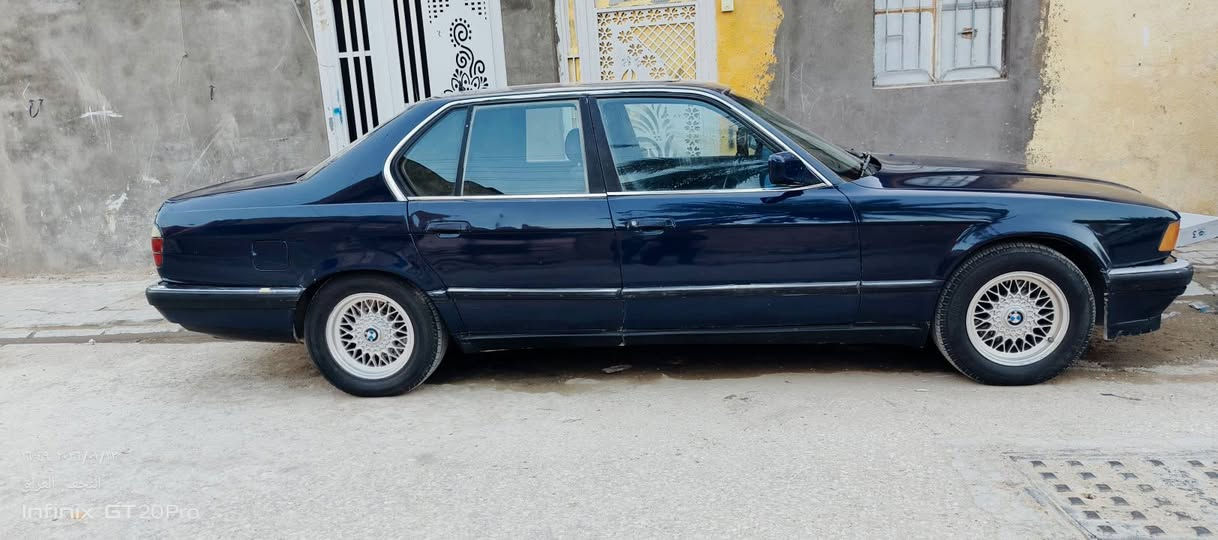 للبيع BMW 735 اللون حبري سياره جاهزه وجديده موديل ٩١ رقم بغداد الماني تحويل مباشر تخم تاير جديد منظومة زينون أصلي وكاله سياره متعوب عليها جاهزه ترايك للسعوديه مكانها نجف السعر ٤٣ وبيها مجال ***********
