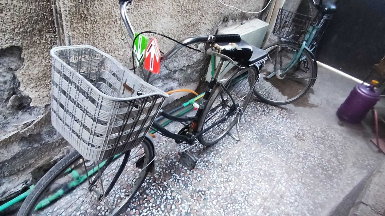 بايسكل بناتي سانتوس حجم 27 موديل 2016 بايسكل باله سله كامله كشن ليوره وليكدام ول اسهم مو ويه بايسكل الرقم واتساب *********** والسعر 90 الف وبي مجال
