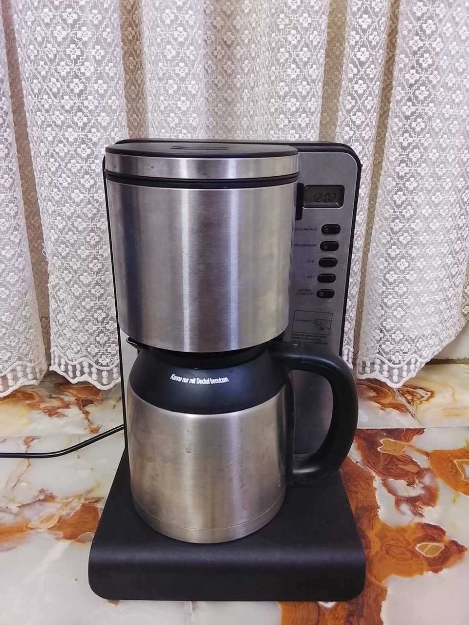 السلام عليكم 
غراض للبيع 
1- مكينة تجهيز القهوه كلشي ما بيه استعمال جداً قليل السعر 60الف وبيه مجال 
2- مكينة العصير (الخلاط) كلشي جاهز و نضيفه واستعمال قليل نقص فقط الدولكه السعر 10الف
3-مكينة غسل سيارات 
فٱره 
اللون الاحمر سعره 35 الف
واللون الأزرق 25الف
بس ما بيهم لا صونده ولا مسدس
كلشي الي ذكرته يشتغلن على الفحص 
المكان بغداد البنوك قرب حسينيه  الامام المهدي
***********
