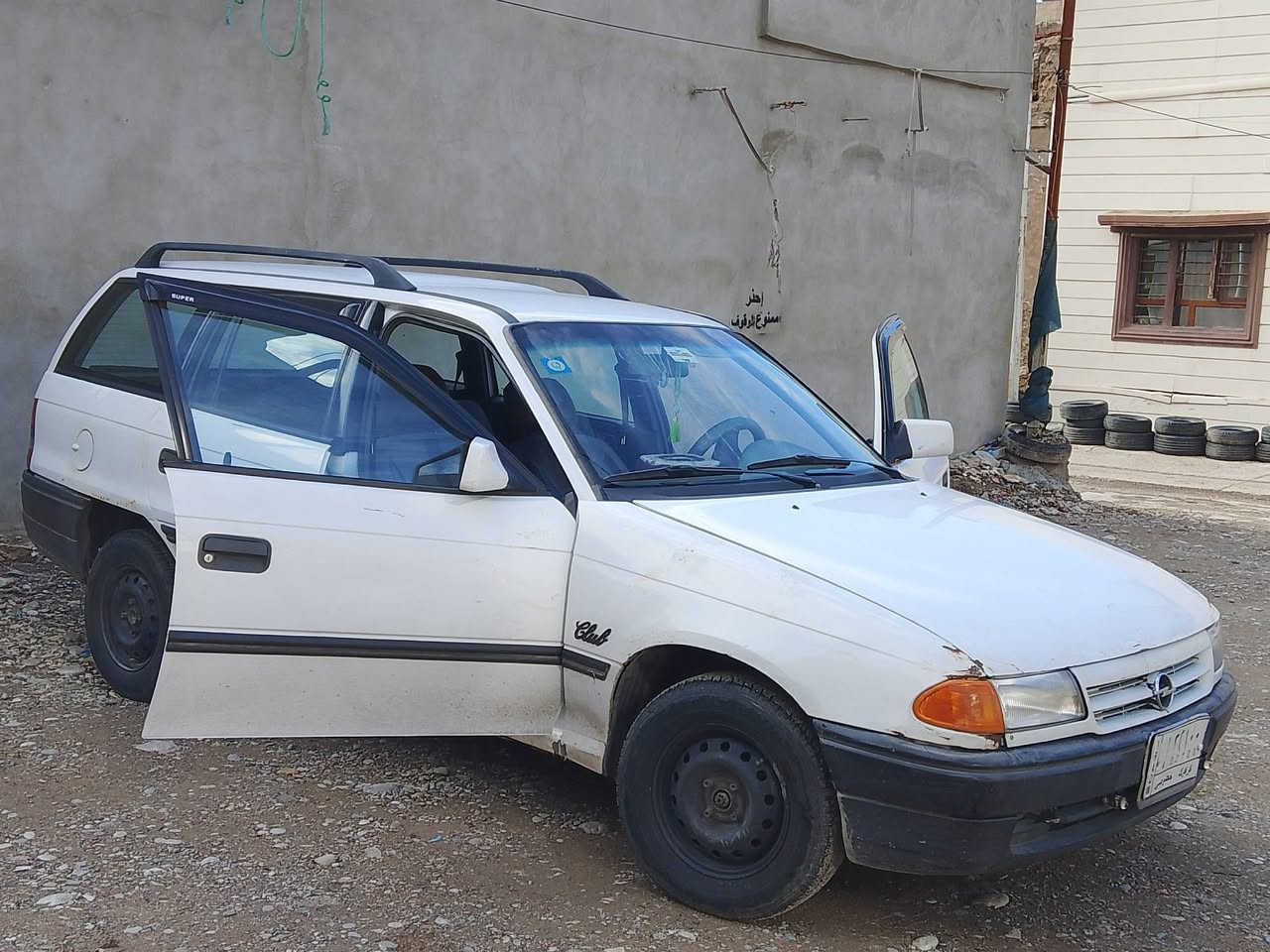 استرا ستيشن رقم كركوك حجم 16 كير عادي موديل 93
سنويه لحد 28 سعر 45بي مجال 
رقم موبايل *********** مكاني كركوك
