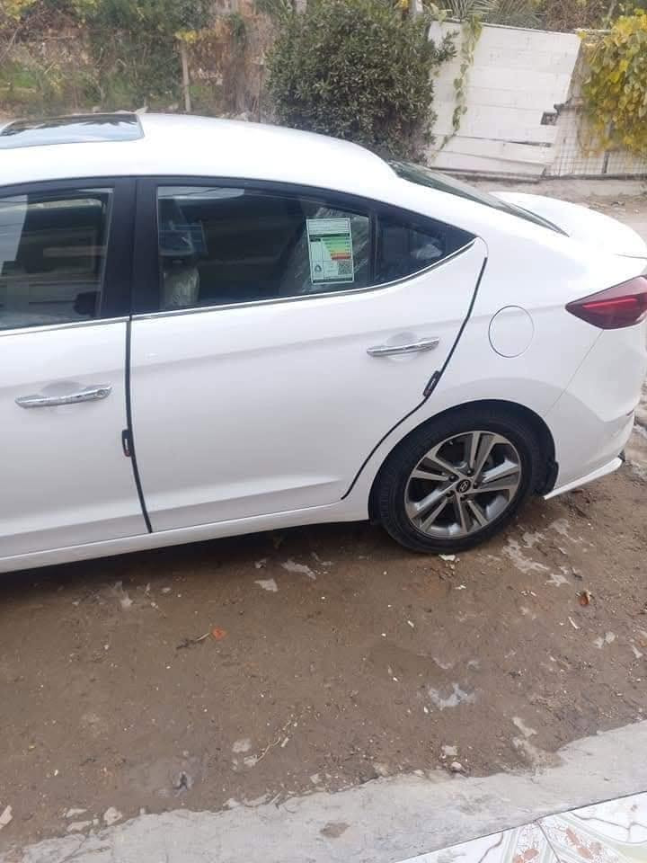 بيع فقط  

💎هونداي النترا       ELANTRA.    سوبر 
  
💎   2018👍.          رقم نجف ألماني بأسمي مداور ثاني يوم 

💎خليجي فول مواصفات عدا البصمه 
💎سلايد - فتحة
💎محرك 2000cc     
💎 جهاز موازنه. ABS
💎شاشة
💎تحكم أستيرن فول 
💎وضعيات قيادة متعدده ثلاث 
💎_ عادي وسبورت وذكي
💎 كاميرا  خلفي مع حساسات بلادي 

💎مري شفط 

💎لد نهاري 
مكينه وكير على وضع الشركه اترايك وين ميعجبك 
💎تبريد قطعتين. 
💎خمسه ويل كب/ويل كروم/ويل 17 مع حساس داخل الاطارات
💎يدات نيكل 
💎 كشنات مخمل مع ارضيه جلد
مكفوله من الحار بيها فقط بارد مع صبغ بنيد وجاملغ الخلفي شبر والباب
💎  حساس  بلادي 
    السعر.133 مع المجال اذا ميعجبك السعر أعبر المنشور

‼️العنوان  نجف مناذره 
رقم نجف ألماني بأسمى تحويل ثاني يوم. الشراي يتصل مامتواجد على الفيس 
رقم التليفون. ***********
