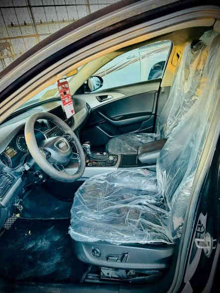 السلام عليكم اودي ٢٠١٢  v6 تيربو مفولة واحد على واحد بيهة جامغ الايسر فقط باقي كفالة السعر ١١٠$  بغداد جسرديالى
***********
