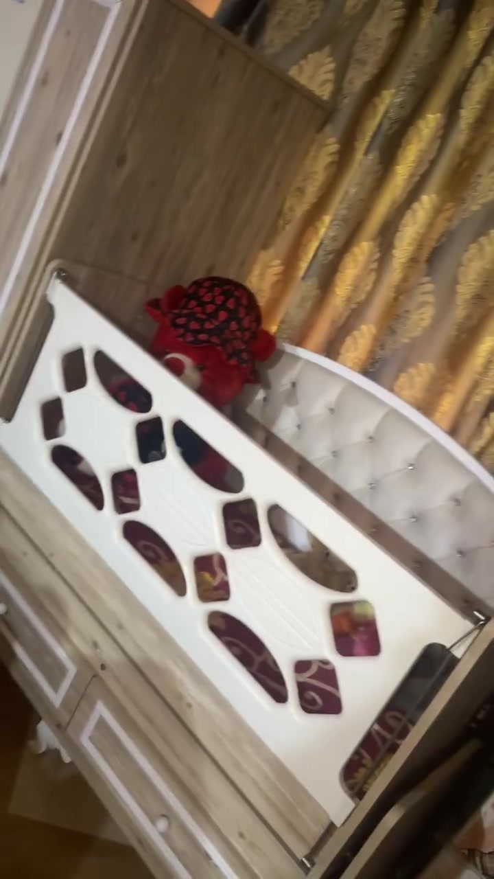للبيع غرفه كتنور باب وحده جديده ونظيفه جدا وياه دوشك السعر 250الف


**إذا كنت صاحب هذا الإعلان وتريد حذفه لأي سبب، رجاءا أرسل رسالة إلى الدعم الفني**