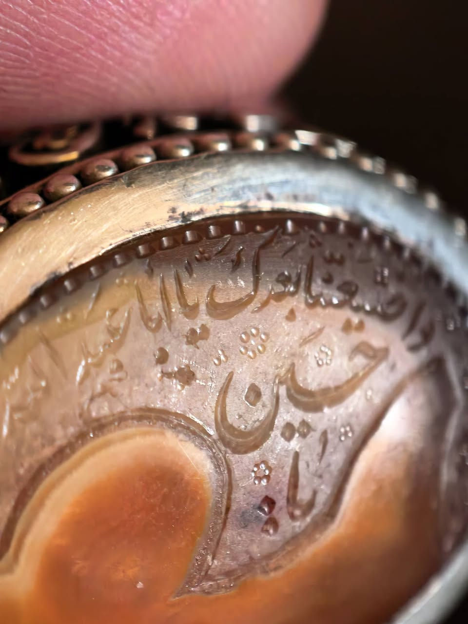 عقيق يماني مصور
مخطوط
 (وا ضيعتنا بعدك يا أبا عبدالله الحسين) بقلم المبدع الشيخ عقيل الكربلائي صياغة البحرين الثقيلة الفضة ٢٤ ملم الحجر ٢٤ ملم


**إذا كنت صاحب هذا الإعلان وتريد حذفه لأي سبب، رجاءا أرسل رسالة إلى الدعم الفني**