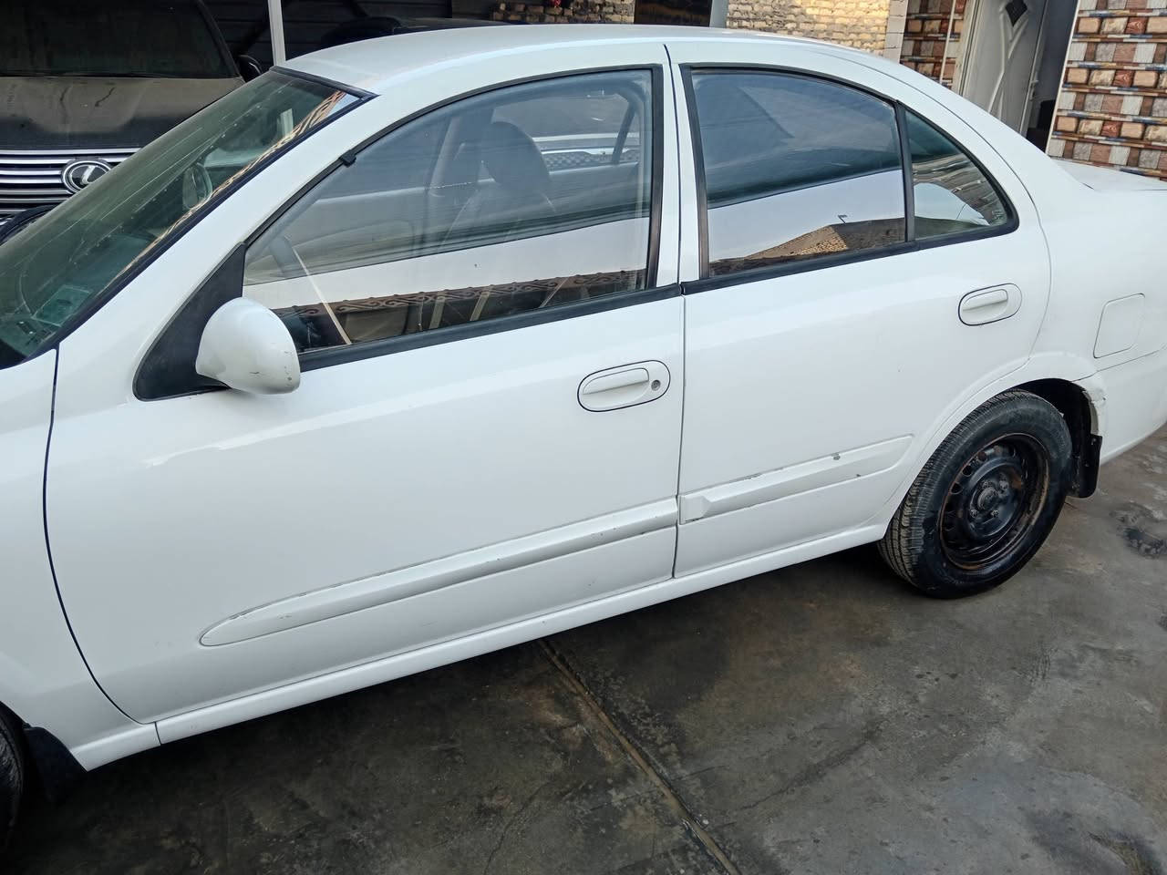 من رخصت صاحب الكروب عندي نيسان صني كوري مكفوله كفاله عامه مديل ٢٠١٣ رقم بغداد بسمي مكاني الرفاعي للبيع ***********
