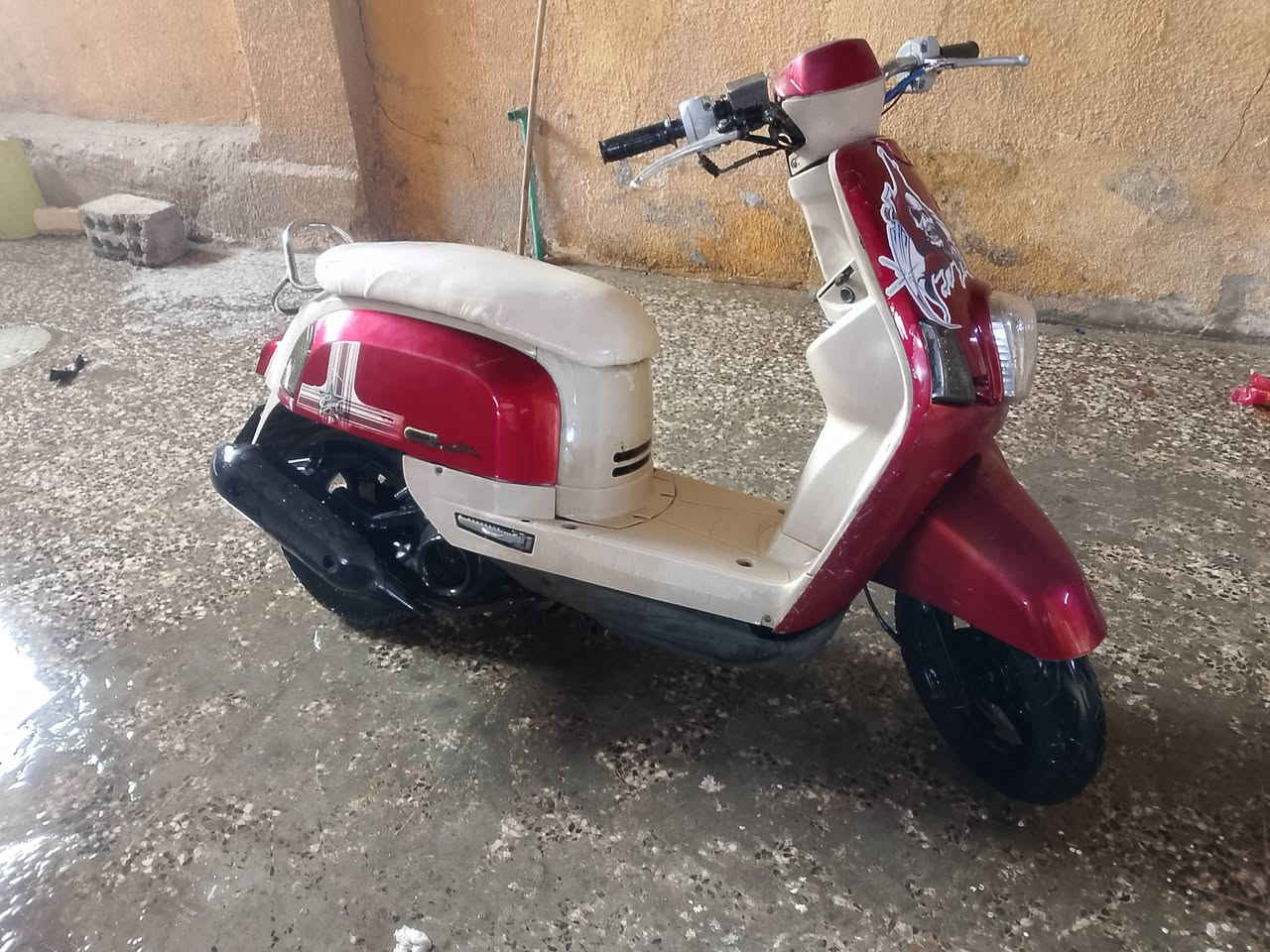 السلام عليكم دراجه بوليسي بوشه 55 مزوده كهربايات كله شغاله سلف هندر الدراجه كفرات بلاديه ختم واحد احله من الصوره السعر 600 بيه مجال مكان كربلاء ***********
