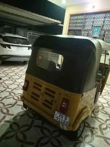 تكتوك للبيع موديل18شهر 11 كامله مواصفات كله جديد سعرها خمسه ونص وبيهه مجال العنوان ديالى الخالص  ***********
