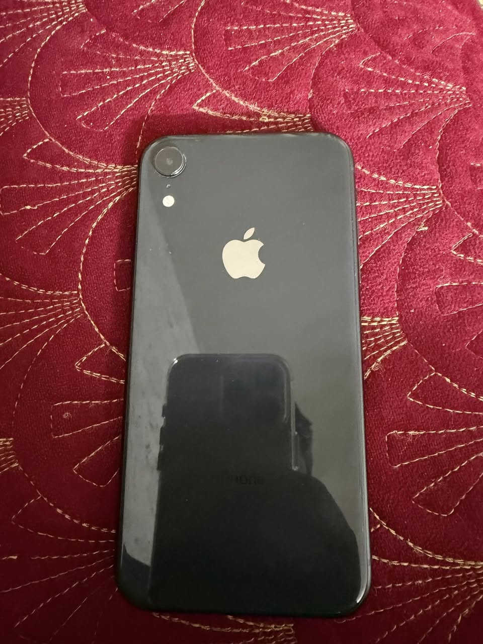 سلام عليكم اكس آر الجهاز جديد جديد ونضيف كلشي ما بيه مكفول مبدل بيه بس شاشه مال تفصيخ أني شادهى بيدي والباقي كله شغال إنترنت وتصال وفيس إيدي شبكه سماعات من الخير الجهاز كله شغال وعلا الفحص مكاني بل مدينه الحبيبيه يم وليد أبو الكص***********السعر قفل من الخير 200
