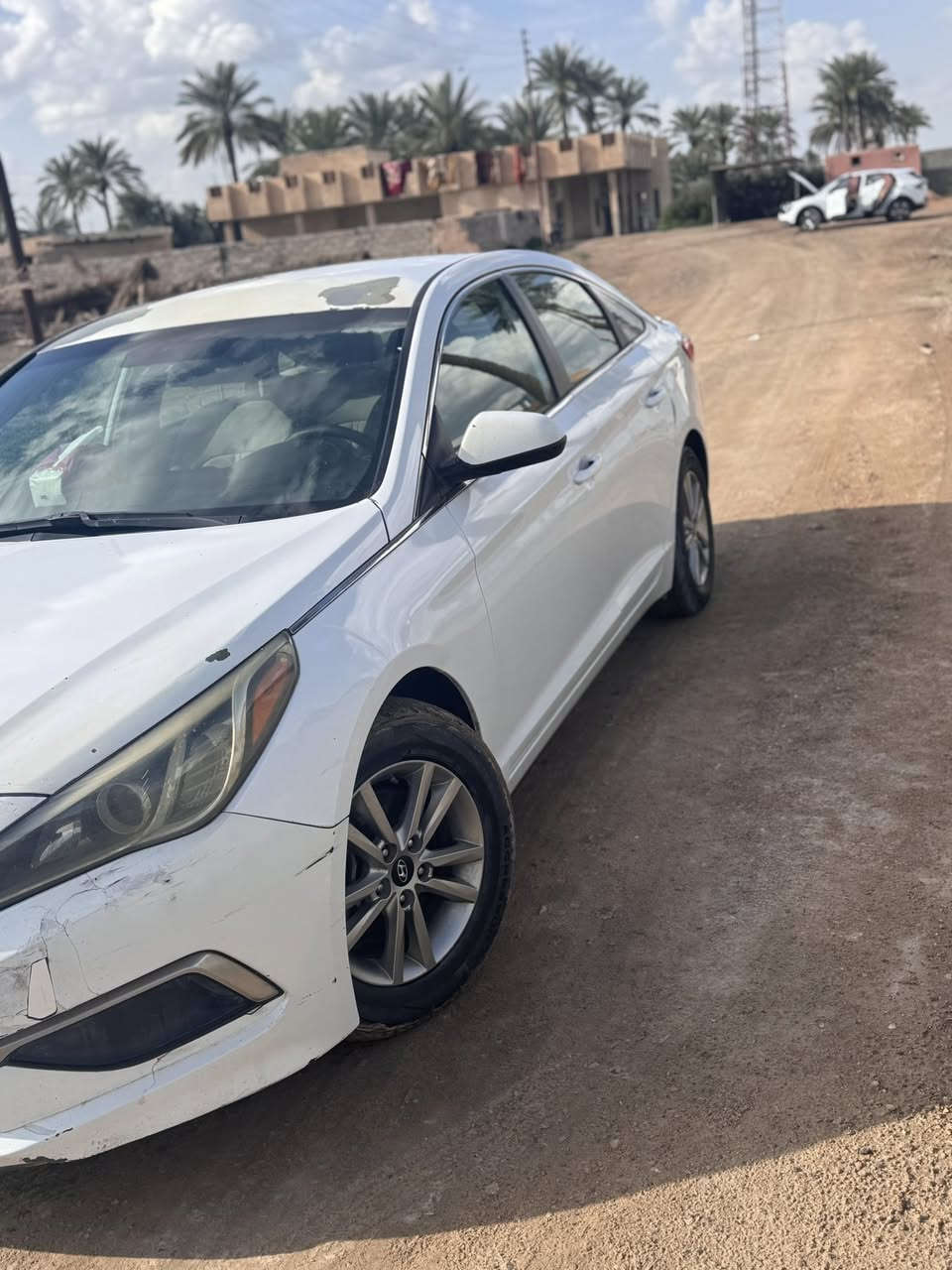 سلام عليكم سيارة
سوناتا ٢٠١٧ وارد أمريكي كلين تايتل مسجله عله الموقع
1.محرك  GDi 
2.حجم المحرك 2400 أربعة سلندر
3.جميع اليبلات مطابقه لجميع اجزاء السيارة.
4.تخم تاير جديد صدر مكفول .
5.سياره باسمي. 
6.محرك C1. كير اوتماتيك 6نم.
7.السعر ١١٨ ورقه .
للتواصل والاستفسار ***********.
