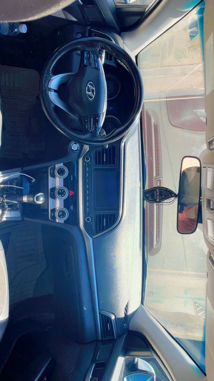 النترا موديل 2019
حادث فقط بنيد مصبوغ نفسه بدون دواخل
مابيه الغود ولا شواصي ولا طاك رباك 
فول مواصفات 
فتحه شاشه بلاديه الكبيره
سلايت روف
بصمه تحكمات استيرن
رادار حساسات 
اشاير بلمري 
منظومه غاز جديده
تبريد ثلج 
صدر جديد
رقم الانكليزي جديد 
مكان بغداد 
***********واتساب موجود
