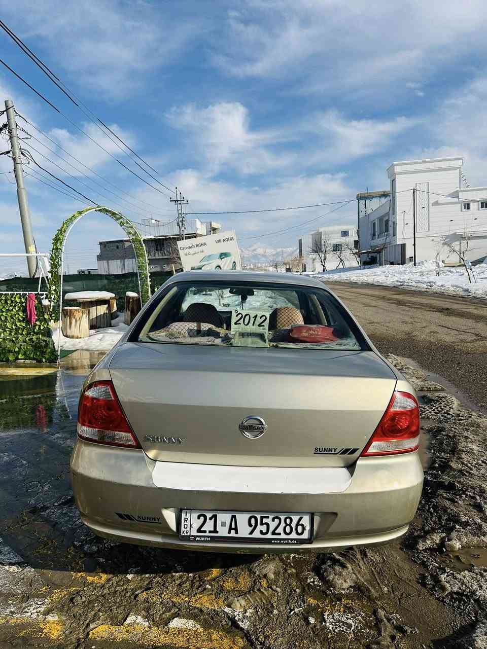 ئەم سەیارە بۆ فرۆش
مۆدیل:2010
چەمەلەقیکی  گۆراوە:بۆنیدەکەی لەسەر ساخی گۆراوە
شوین:پێنجوین
رەقەم:***********
