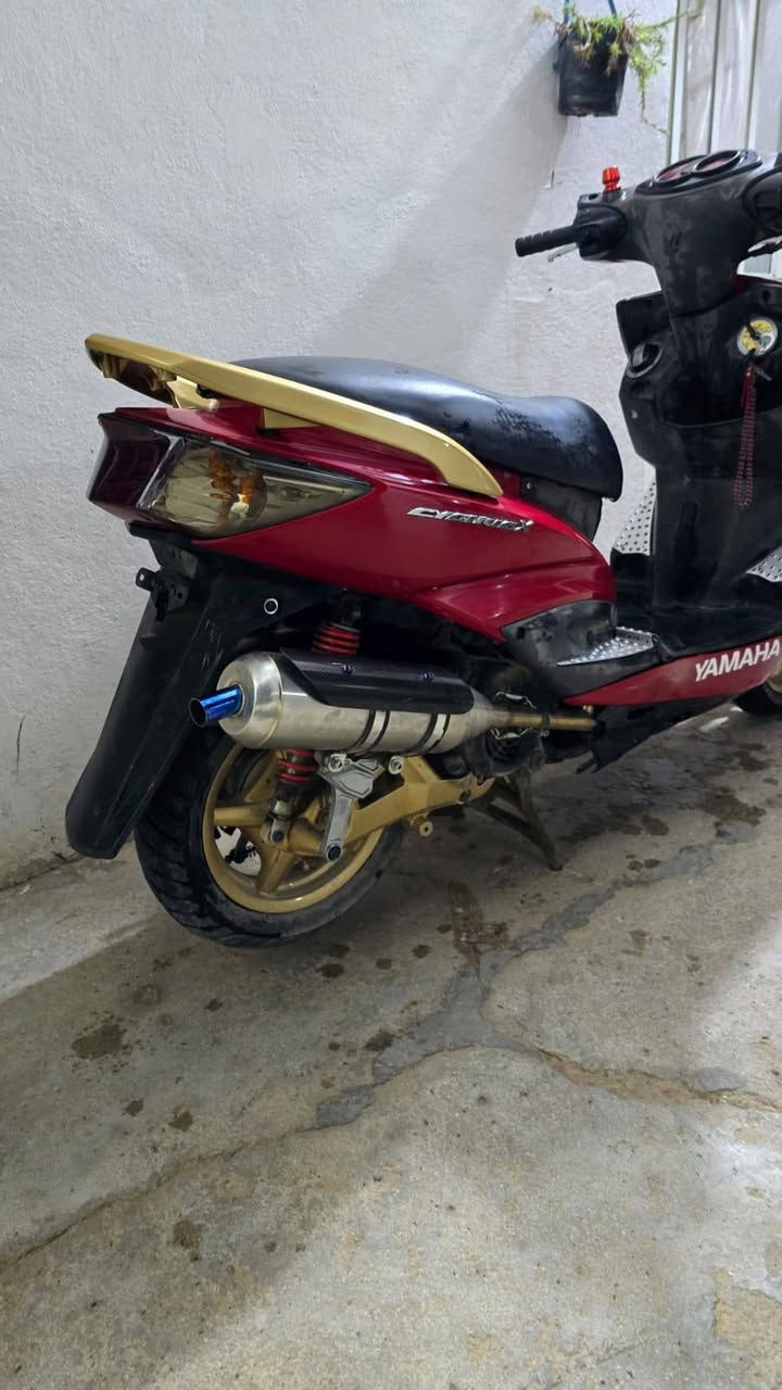 السلام عليكم سكنس فحل مسجل مسجل تحويل ثاني يوم فول تزويد ماناقصه برغي سعرها 12 وبيها مجال مكاني الرمادي الصوفيه للاستفسار ***********  ما متواجد خاص
