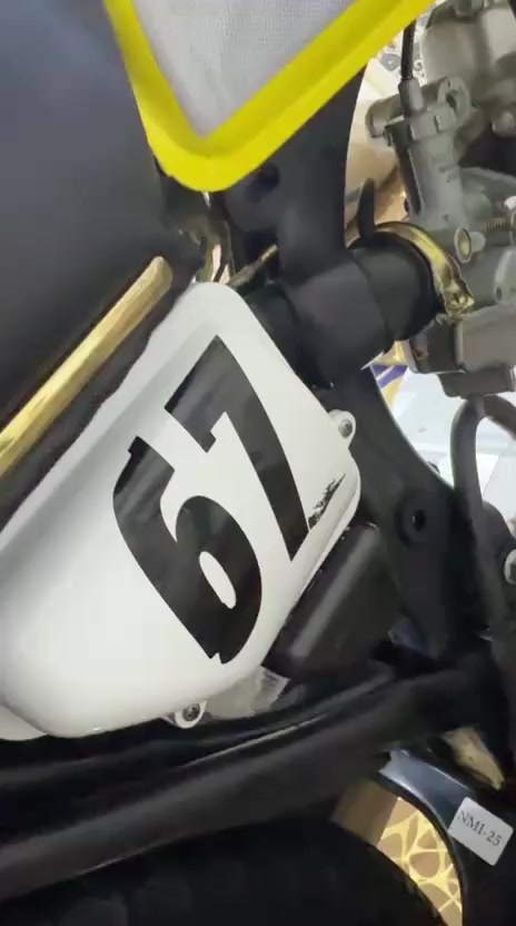 سلام عليكم تعميره للبيع صارله 26  اقل الشهر معمره  ثاني تبديله دهن نامه شلامجه اصلي شاصي 18 بليته ورقم شاصي اوراق ***********
