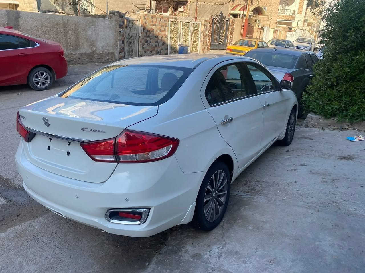 سلام عليكم 
سازوكي للبيع موديل 23 
ماشيه 11 الف
فول ما عدى الفتحه
عارضه 110 وبيه مجال 
***********
