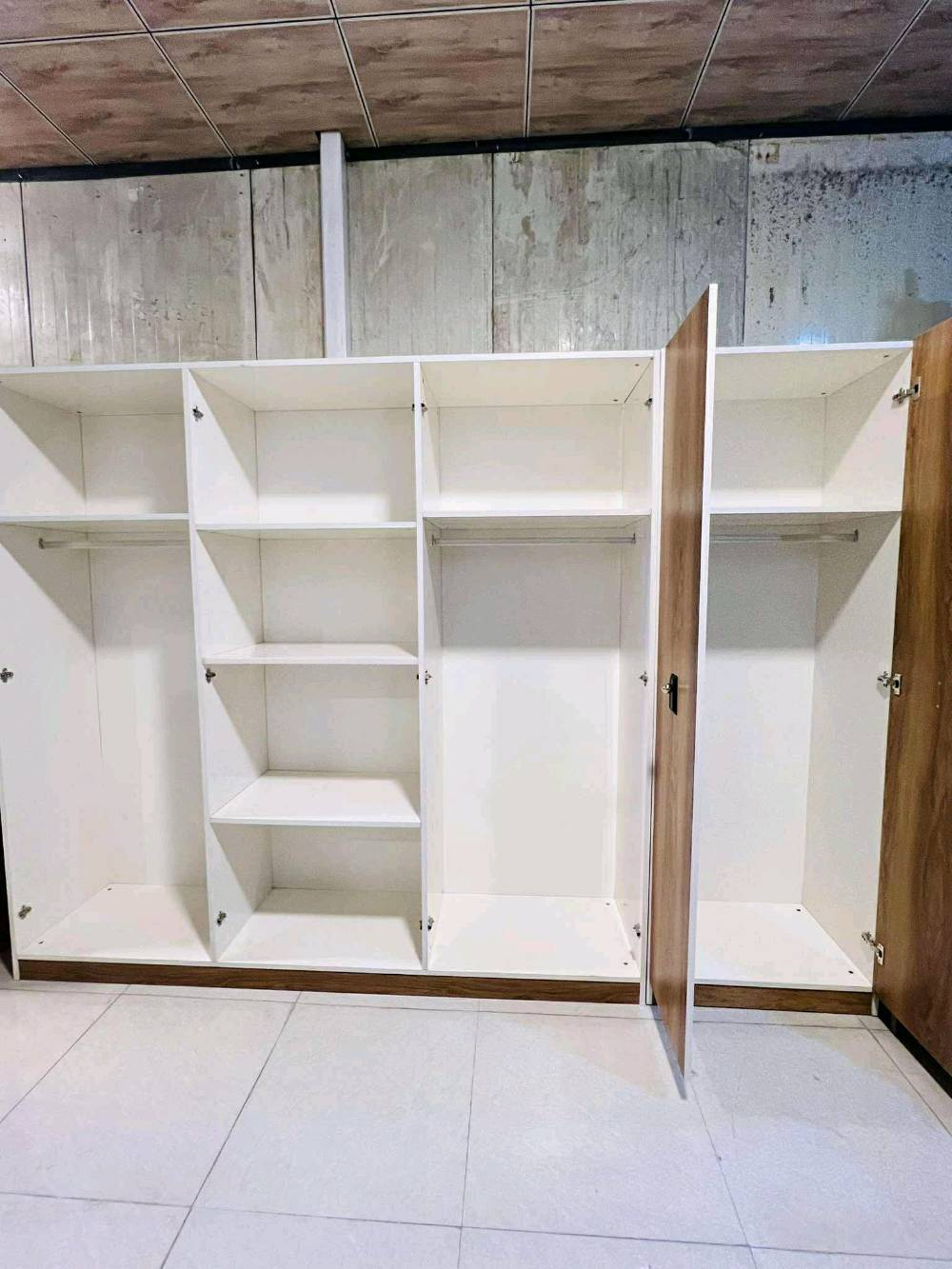 غرفه تركيه 11 قطعه كوالتي عالي نضافه فووووول💯👌
جربايه🌸 كنتور 🌸ميز بلازمه🌸 طابوريه🌸 شازلونه 🌸جرارات 🌸مرايه طولانيه 🌸كنتور اضافي🌸 كوميدات عدد 2 🌸ميز تواليت
كل هذا بسعر 900 الف فقط شامل اجور النقل والشد
يتوفر توصيل محافظات بكروه باسعار رمزيه 🚛
