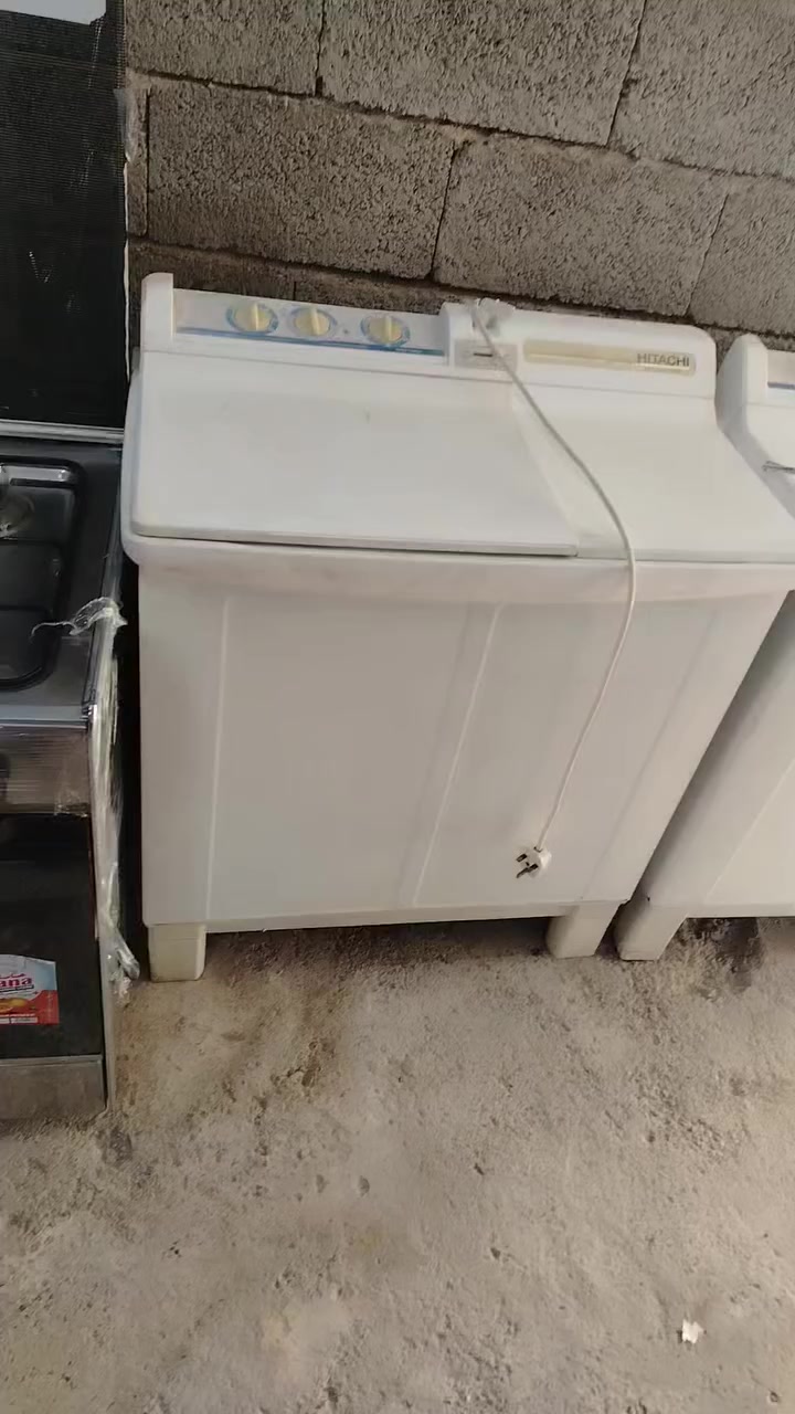 غراض مستعمل نظيف اخو الجديد العنوان مياح على طريق أمام ويس ***********
