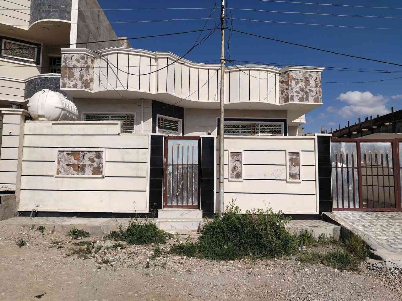 بعد توكل على الله
دار البيع
الموقع تقاطع القدس
قرب المستشفى
مساحه ٣٠٠ متر
نوع العقار زراعي مشين بي معامله بالطابو زراعي. معاه الاثاث
بيت جديد كما موضح بالفديو
الاتصال على الرقم *********** خاص مفتوح أو واتساب
