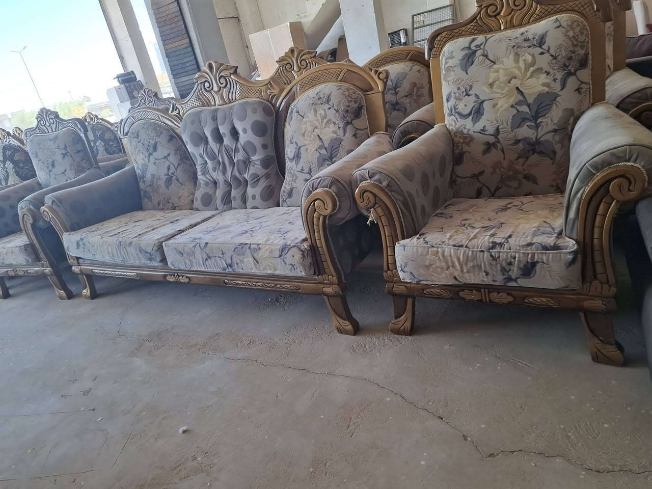 تخم ملكي زان باله تركي نظيف جدا 10 نفر كلش امرتب اسفنج مضغوط كل ضرر مابيه وخشب قوي كلش   بابل الحله الحمزة الغربي   ويوجود توصيل♥️
***********
