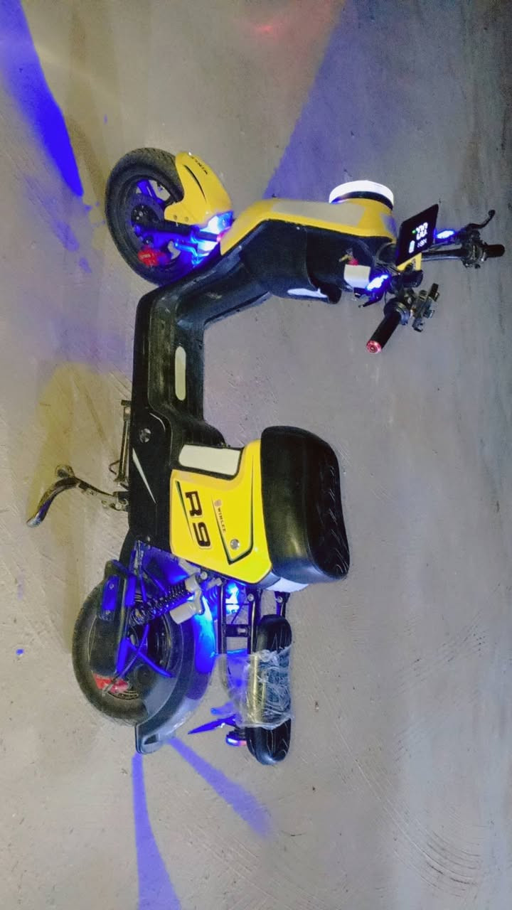 السلام عليكم 
دراجة شحن ار9 
البصره قضاء سفوان 
موديل 2024
سعر 400  بيه مجال 
رقم    ***********
واتساب فقط
