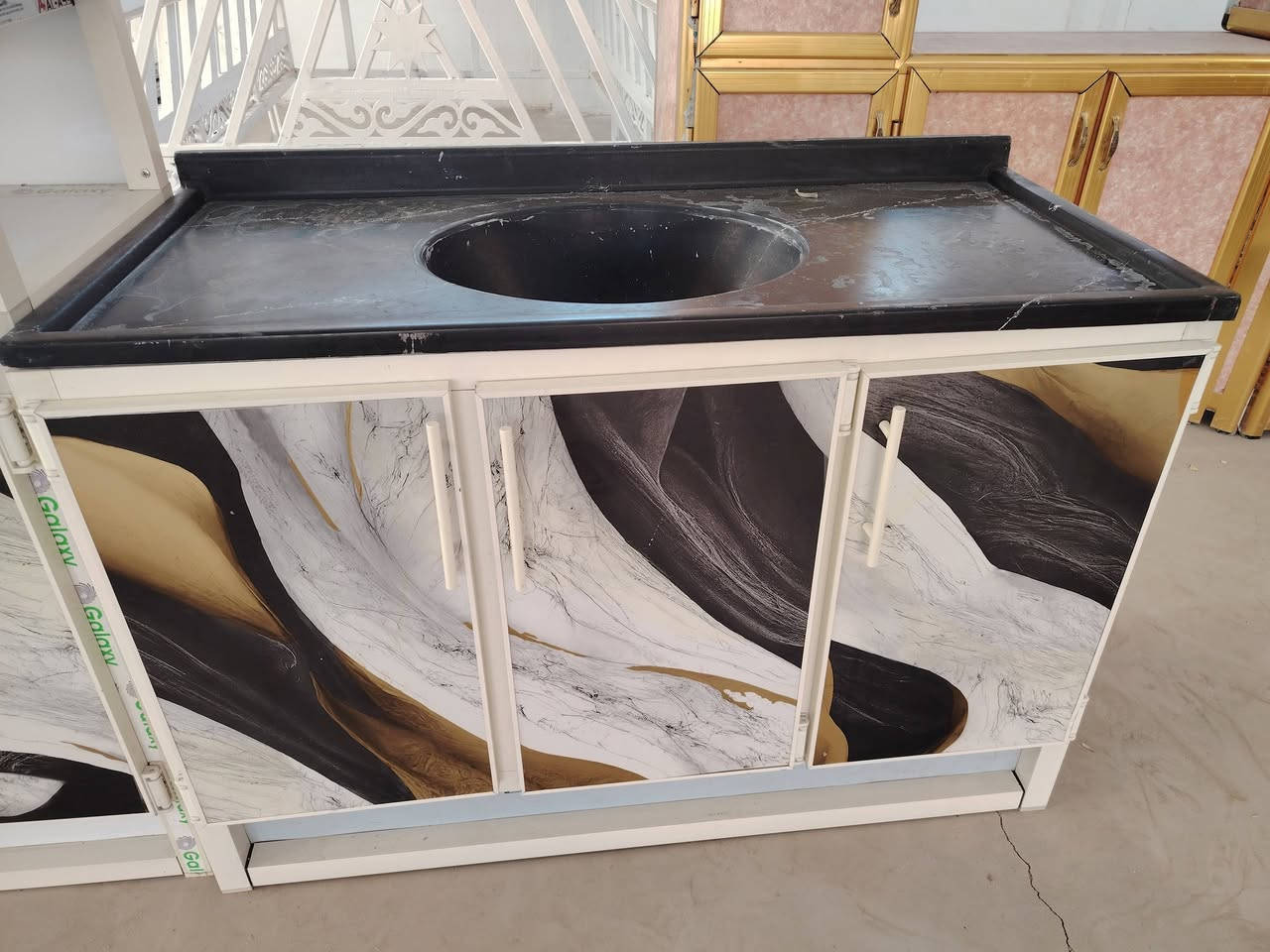 للبيع كاونتر قياس مترونص وسنك متر و٣٠ مرمر
العنوان مغربه ب الشيشان الثانيه ب السايدين آخر ستداره التصال ***********
