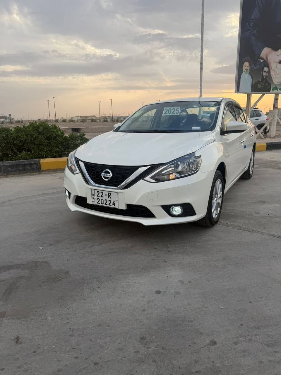 للبيع 🚦نيسان سنتره /مديل 2025      كفاله عامه /عداد7000k /داخل احمر المرغوب سياره وضع شركه(سعر )128. وبيها مجال بسيط كلش(رقم***********)اتصال فقط مامتواجد عل فيس)مكان البصره
