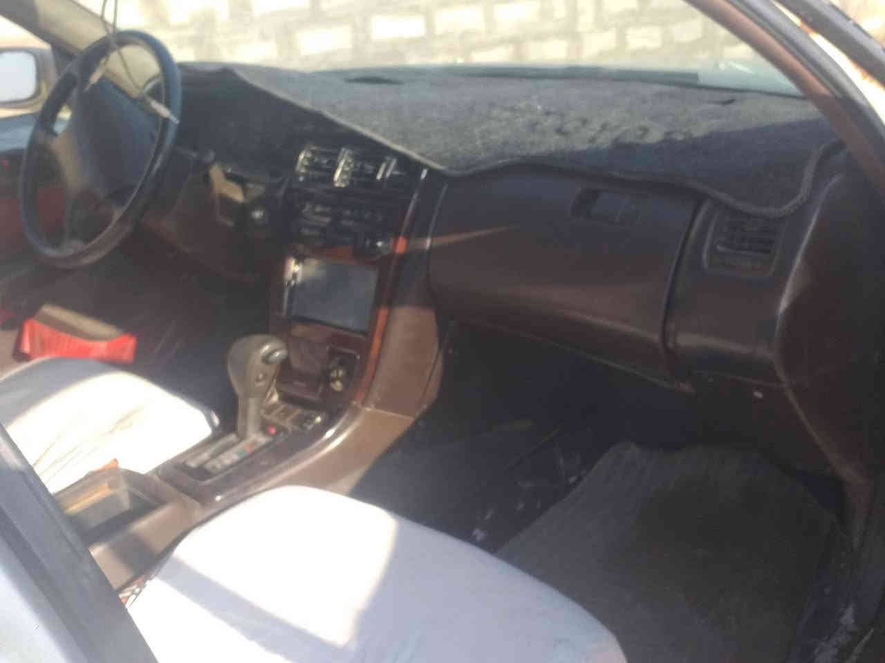 السلام عليكم سياره للبيع كرسته موديل ٢٠٠٠رقمها ان كليزي سنويتها 29 المكان البصره خور الزبير السعر ٤٩بيه مجال قليل الرقم ***********
