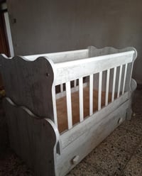 تخت أطفال • نضيف