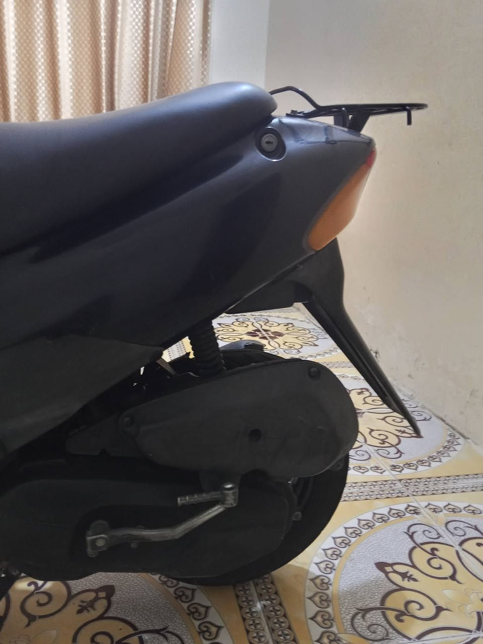سلام عليكم دراجه ساسوكي للبيع نضيفه ما مفتوح نضيفه كلش السعر 400وبيه مجال وتصال ***********

