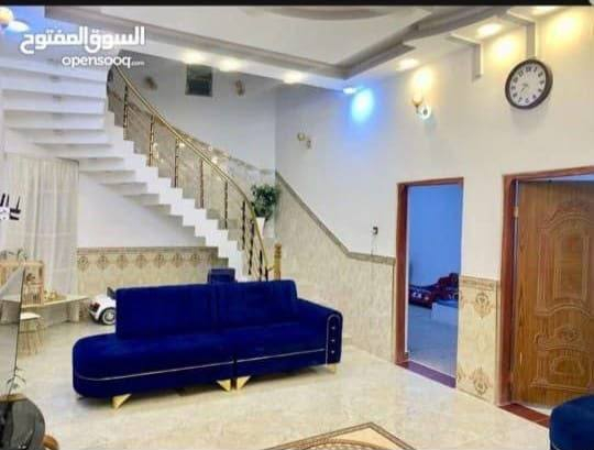 عرض بيت للبيع في البهادرية المساحة الكلية,525متر 
البناء 310متر والباقي حديقة وكراج 215متر 
السعر 225مليون عراقي قابل للتفاوض 
للاستفسار عقارت الحيدري 
موقع المكتب نهر خوز 
***********حسن أبو كيان
