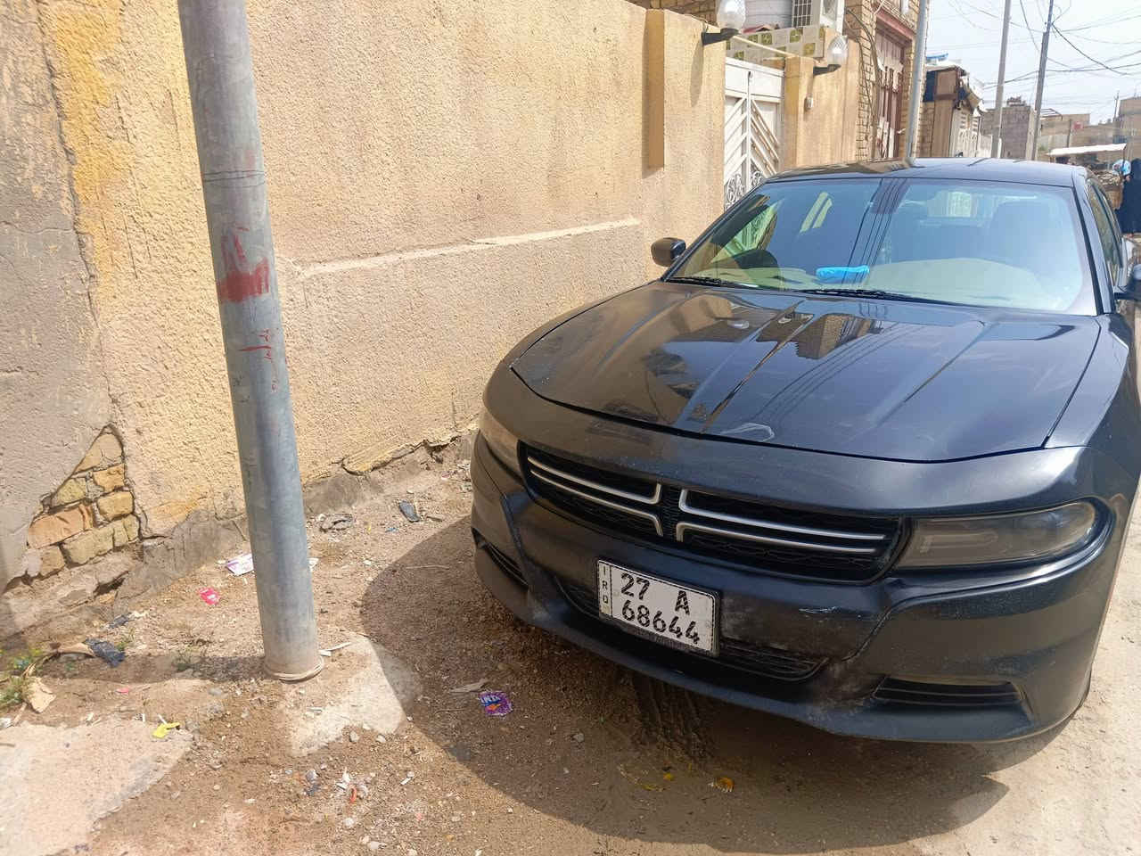 السلام عليكم
جارجر  موديل 2016 اصل فول عده الفتحه ظربته قليل بالبنيد مشتغله على البارد والجاملخ نفس البنيد شبر وطخه بالإيمن كله على البارد السياره جاهزه على الاخير تخم تاير صار يومين من بدلته وحداديه صار 15يوم سويته 
السعر 155وبيه مجال *********** المكان ذي قار الشطره
