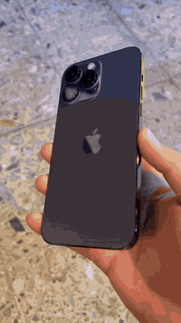 آيفون 14 برو ماكس
جهاز بلادي فقط مستبدل بطاريه 
ومثل ما موضح هل نقطه ومن تفعل نمط داكن كلشي ما يبين واني اكفلك الشاشه ✅

جهاز نضيف جدا وأي خلل غير الذكرته ما بي ✅

جهاز دبل سيم كرت 📞

جهاز عربي شرق اوسط 

ذاكره 128✅

جهاز اعله سعر أبيعه 
لل تواصل ***********
مكاني بغداد
