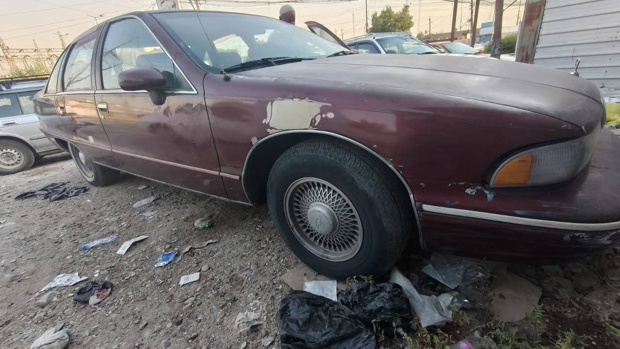 السلام عليكم
دولفين مديل 1991محرك 350وكير 700
رقم واسط مشروع وطني 
تحويل بسمك سعر ٣٢ وبيه مجال 
مكاني بغداد 
رقمي ***********
